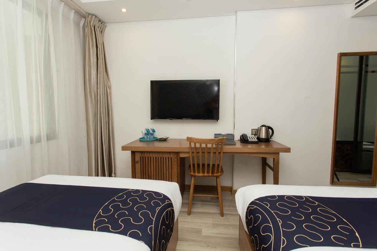 Capital O 781 Brilliant Majestic Hotel Đà Nẵng Kültér fotó
